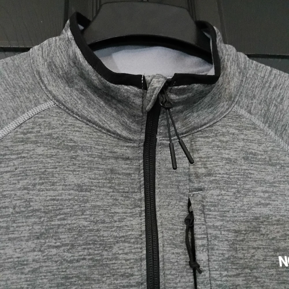 The North Face Men's Sz. L Grey Canyonlands 1/2 Zip Pullover